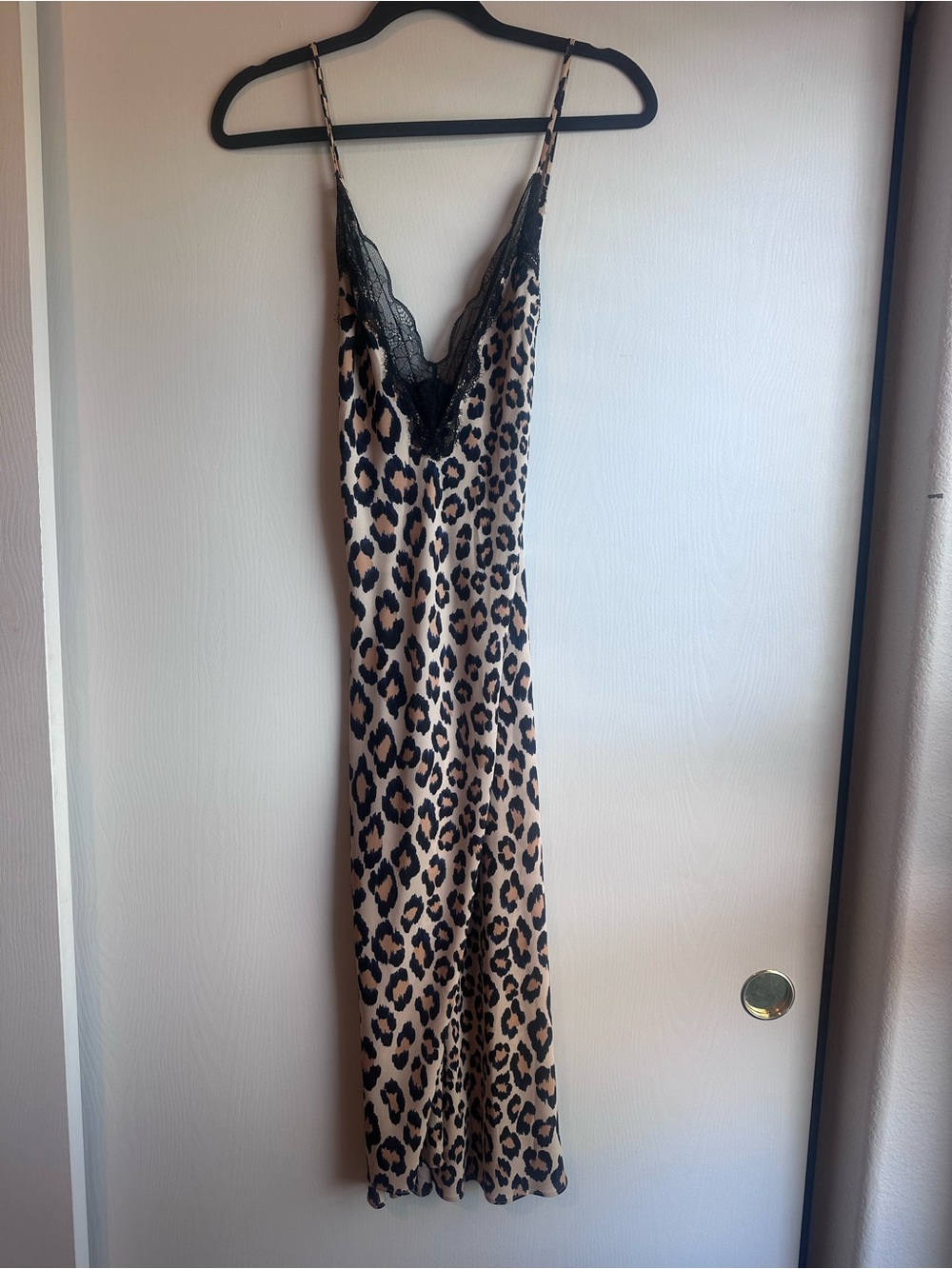 Victoria's Secret Leopard-Print Lace-Trim Chemise - Black & Tan never worn